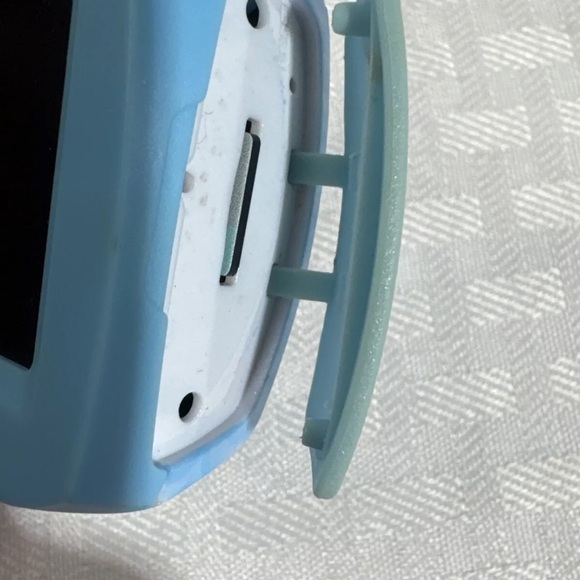 Disney Frozen Movie Action Camcorder/GoPro Camera W/ CASE AND TRIPOD. TESTED - Picture 10 of 11